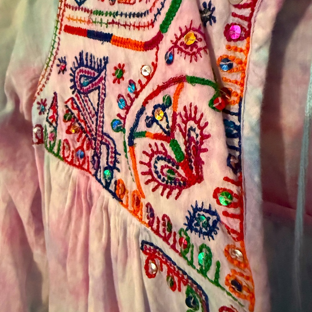 Cute linen top with sequins and embroidery